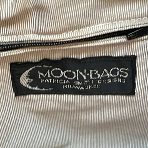 Patricia Smith Moon-Bags Milwaukee “Flapper” Embellished Pebble Textured Handbag - Picture 9 of 12